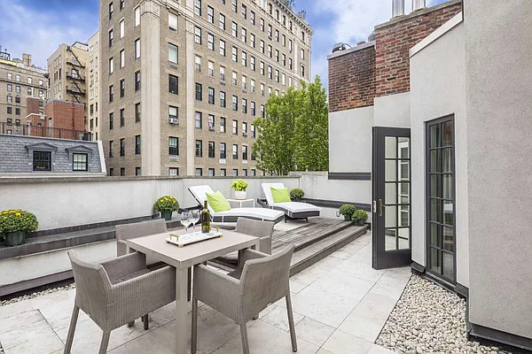 Sold by Compass | media 11