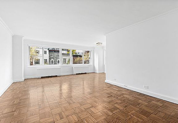 3rd image of 215 E 68th St #8-F