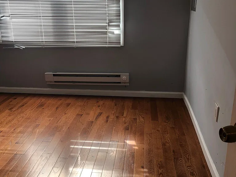 7127 Castor Ave #1F — Photo 1