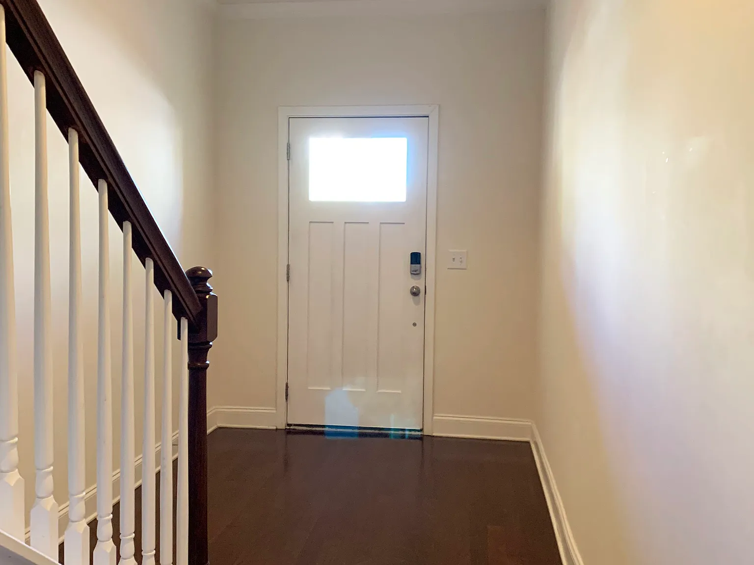 4 bed, 2469 sqft, $3,300 — Photo 3