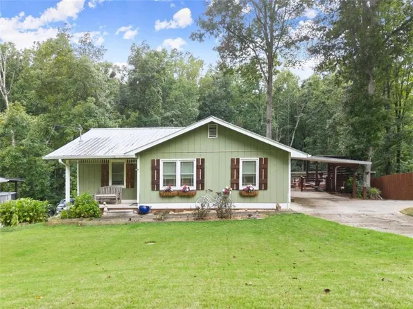 341 Gabrels Dr, Clarkesville, GA 30523