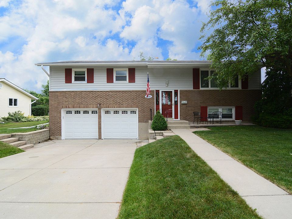 1st image of 1103 E Sayles Dr