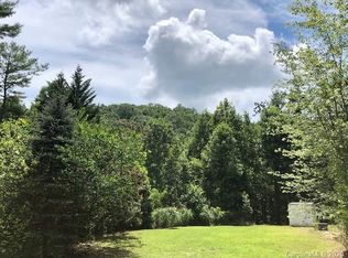 3228 Pleasant Grove Church Rd, Hendersonville, NC 28739