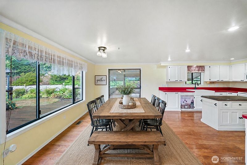 4th image of 20808 O'Connor Road SE