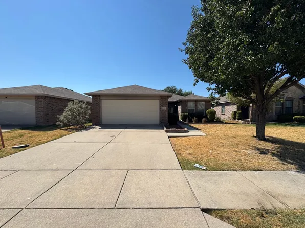 5729 Mirror Ridge Dr, Fort Worth, TX 76179