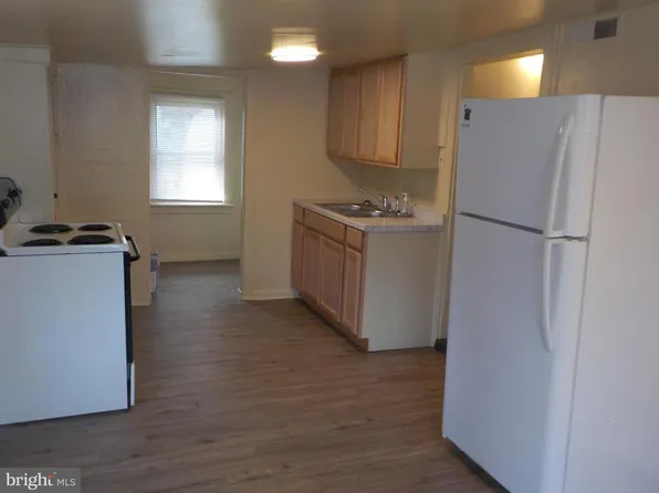 26 Walnut St #A, Salem, NJ 08079