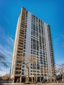 1355 N Sandburg Ter APT 405D, Chicago, IL, 60610