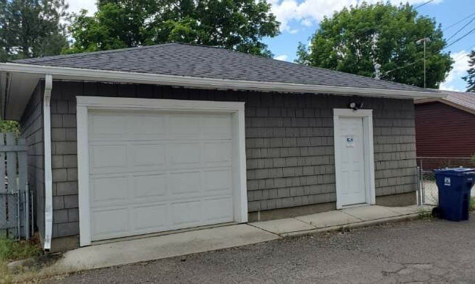 2nd image of 4803 N Elgin St