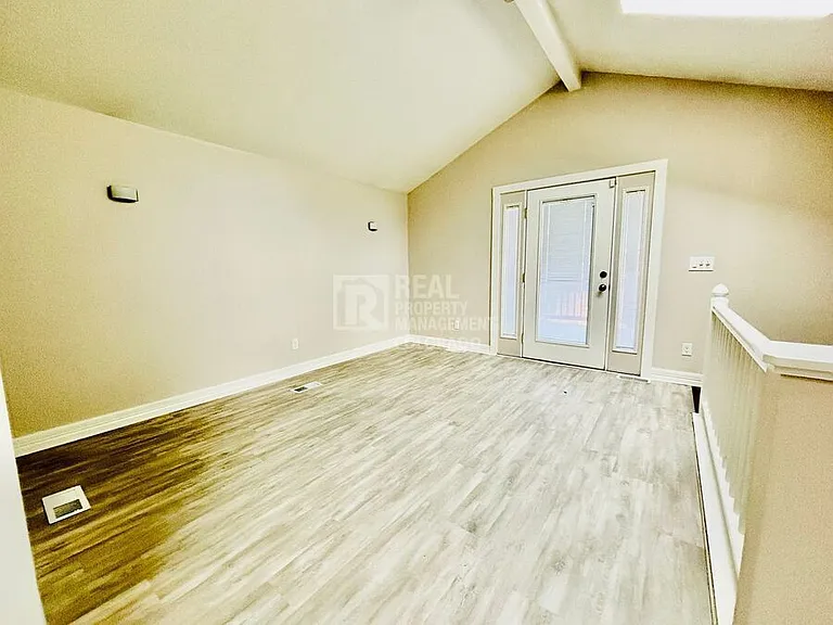 2944 Vallejo St — Photo 7