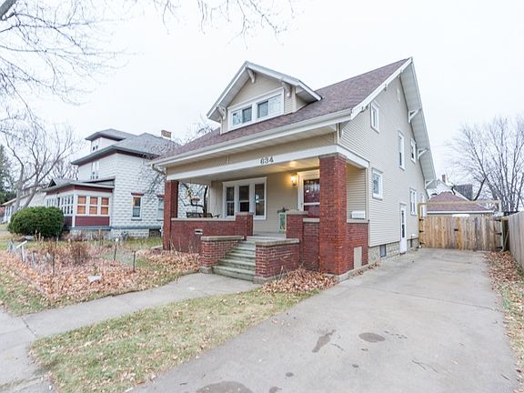 3rd image of 634 S 5th Ave