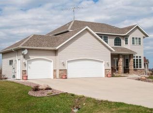 495 Valley View Rd SW, Oronoco, MN 55960