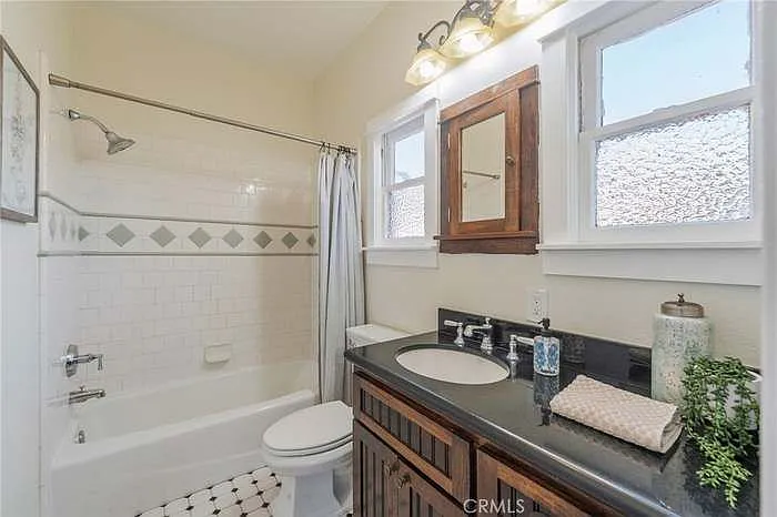 604 N Zeyn St — Photo 12