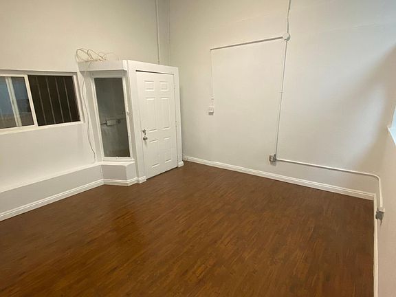 3rd image of 3265 City Terrace Dr