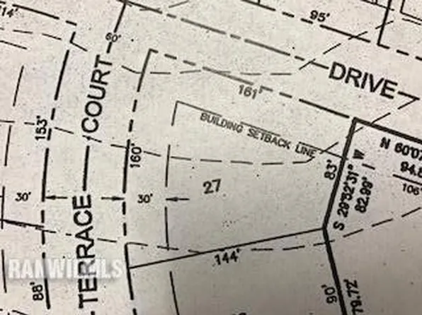 215 Oak Terrace Ct, Lena, IL 61048