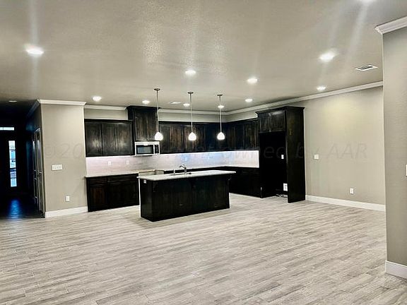 4th image of 9 Kimberly Ln Unit B