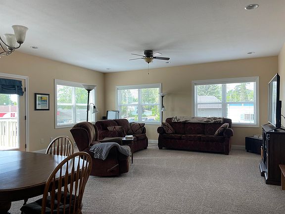 2nd image of 126 W Bayfield St #204