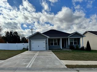 613 Cherry Blossom Rd, Bowling Green, KY 42101