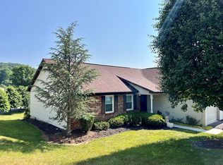 210 Redknot St, Princeton, WV 24740