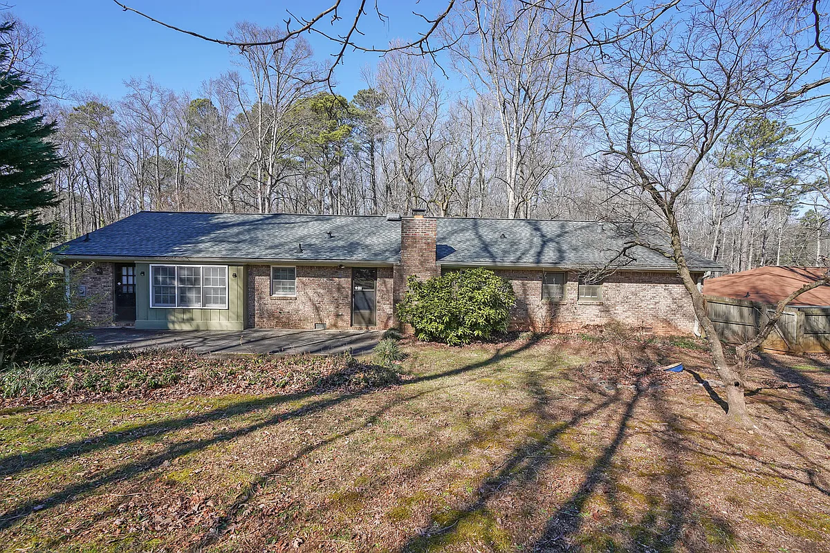 Building Photo - 752 Mountainbrooke Cir