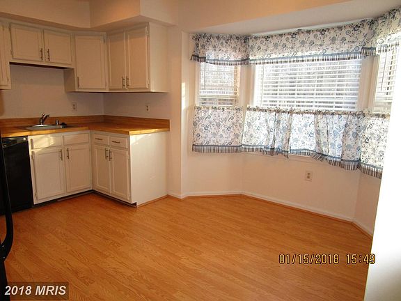 3rd image of 14644 Fox Glove Ct
