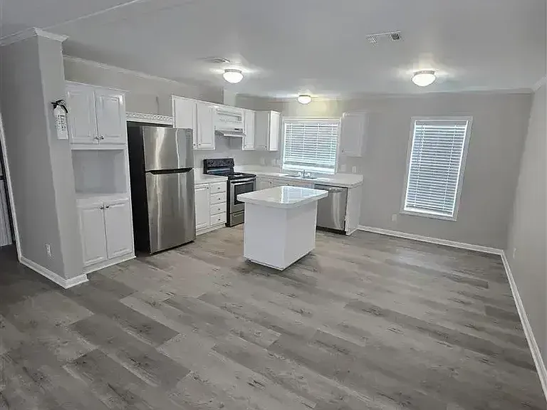 16043 Clarke Springs Dr #16043C — Photo 2