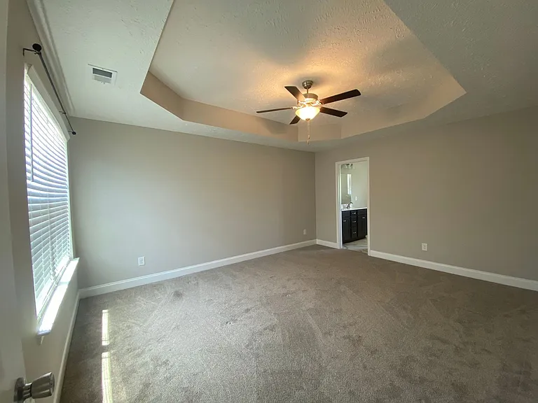 1008 Berra Dr — Photo 9