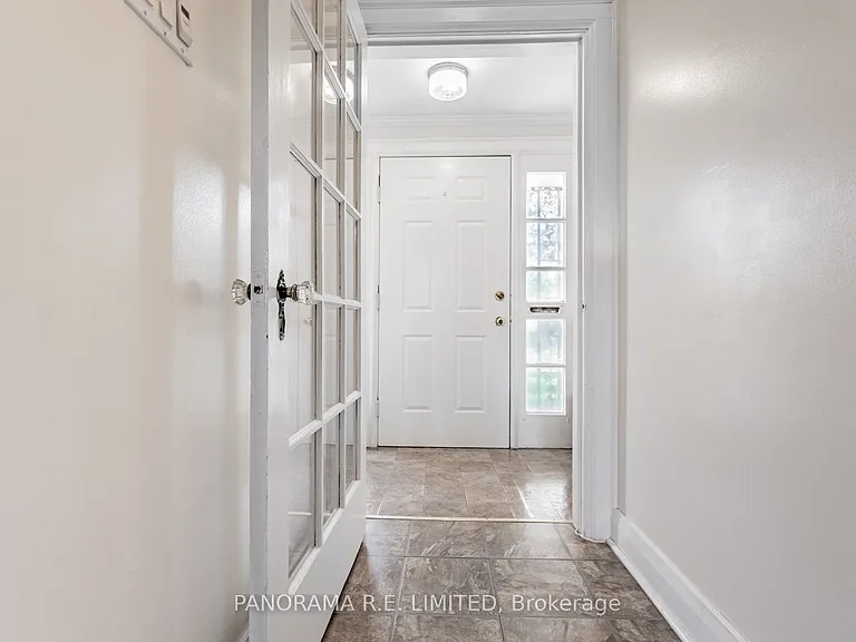 8 33rd St #4 — Photo 3