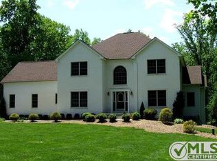 3327 Parker Ln, East Stroudsburg, PA 18301