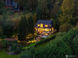 6705 NE Dapple Ct, Bainbridge Island, WA