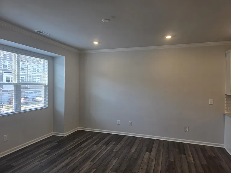 415 Deercroft Dr — Photo 7