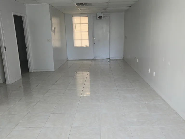 10244 E Colonial Dr #111 — Photo 3