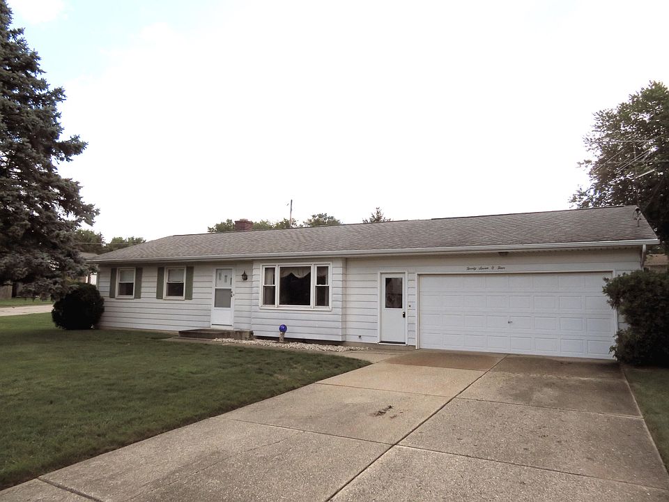 1st image of 2704 Johnathan Ave NE