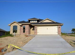 1929 Ridgecrest Ln, Sherman, TX 75092