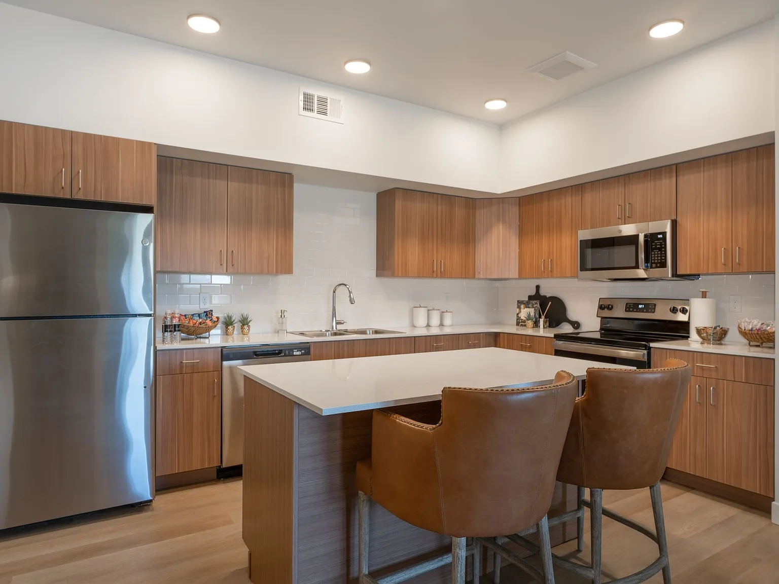 Zimmerman Luxury Apartments — Photo 4