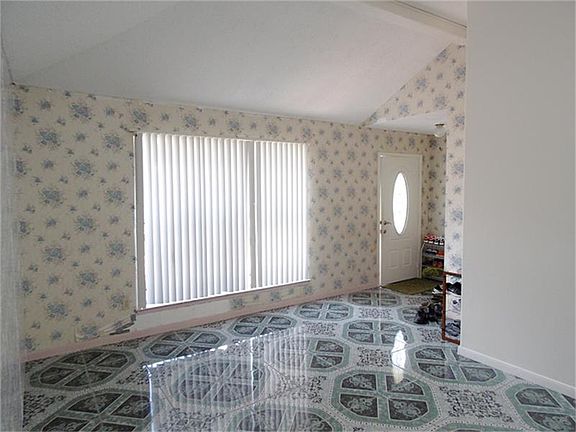 4th image of 11011 Willwood Dr