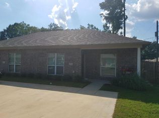 107 Velvin Dr #B, Hallsville, TX 75650