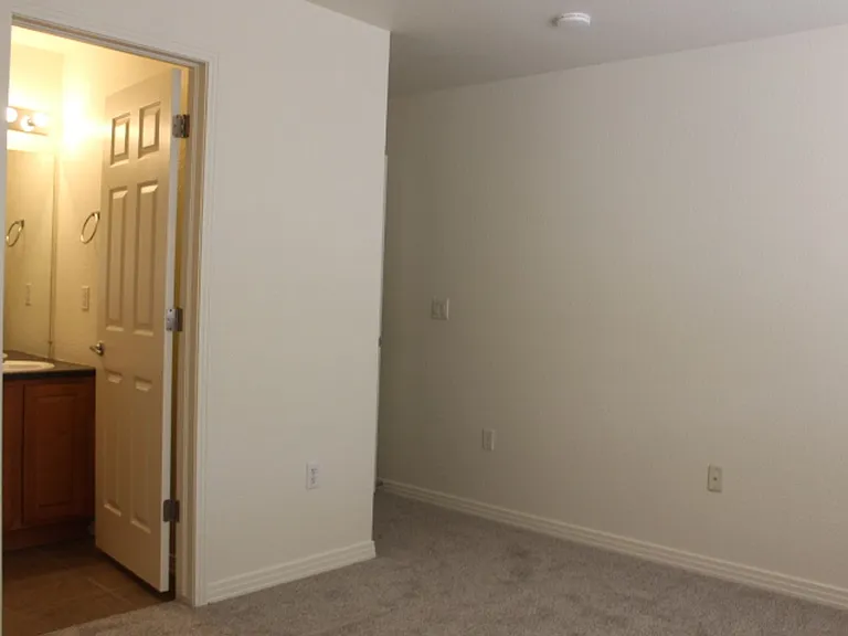 9573 Pearl Cir #102 — Photo 29