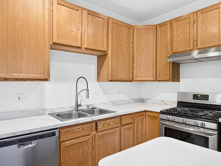 21121 Camomile Ct — Photo 30