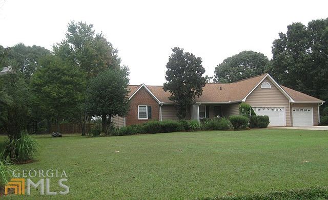 2nd image of 438 McCullough Rd