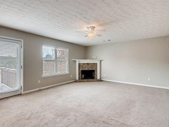 2nd image of 2989 Meadow Point Dr