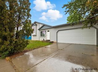 2305 Neal Ave, Cheyenne, WY 82007
