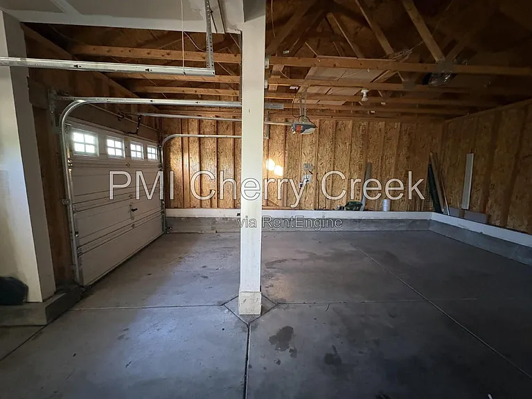 22472 E Union Cir — Photo 39
