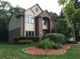 280 N Haven St, Novi, MI 48377