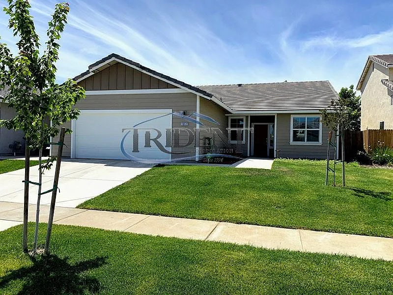 2052 River Wood Dr photo 1