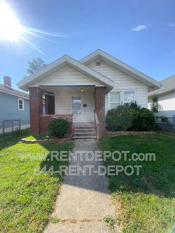 1509 S Morton Ave photo 1