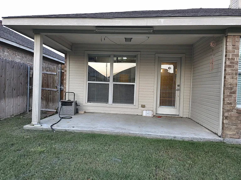 8629 Lariat Cir — Photo 15