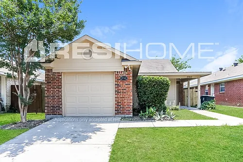 9740 Stonewood Dr Photo 1