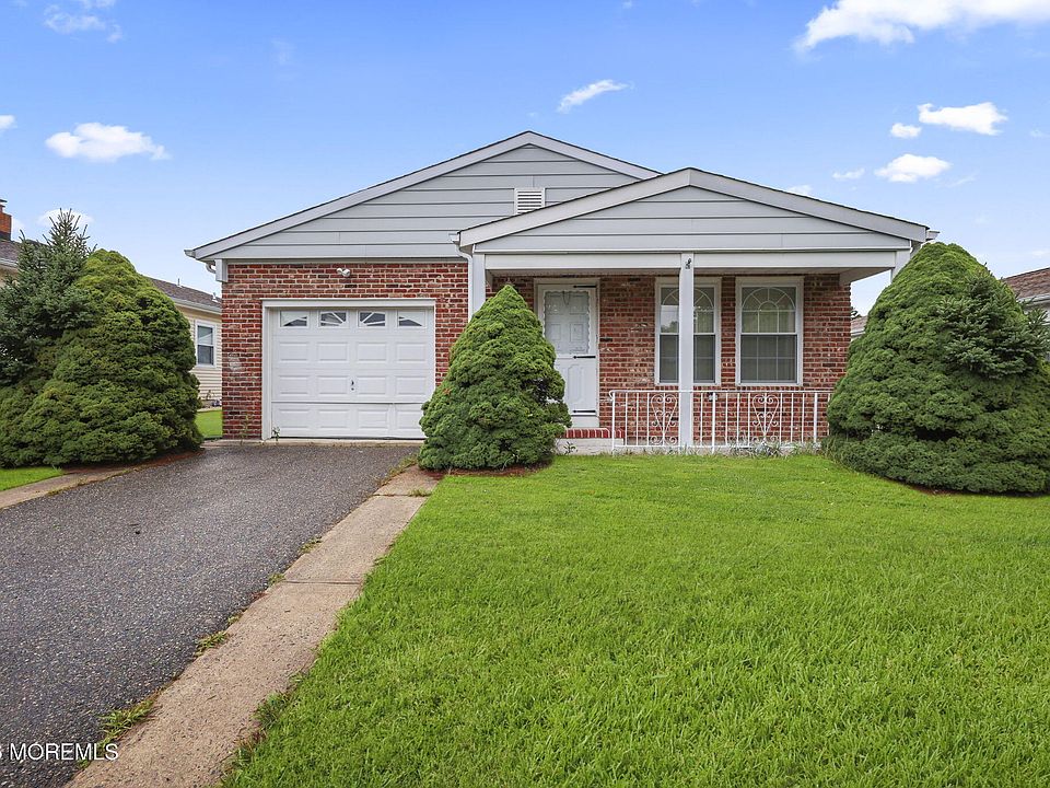 1st image of 24 Merrilee Lane