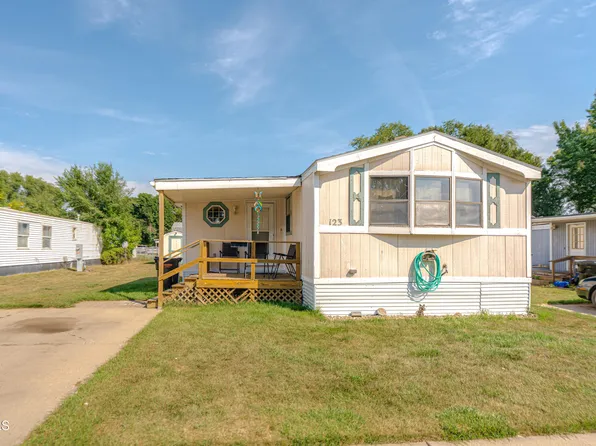 123 Delaware St, Bismarck, ND 58504