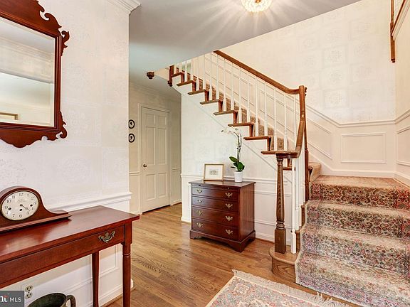 3rd image of 13025 Birdale Ln